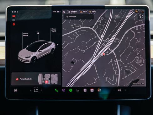 Used 2020 Tesla Model 3 Standard Range Plus image 14