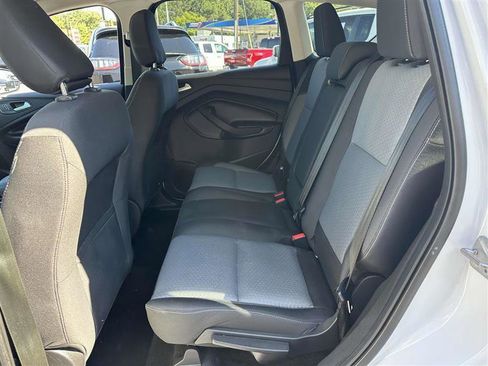 Used 2018 Ford Escape SE image 11