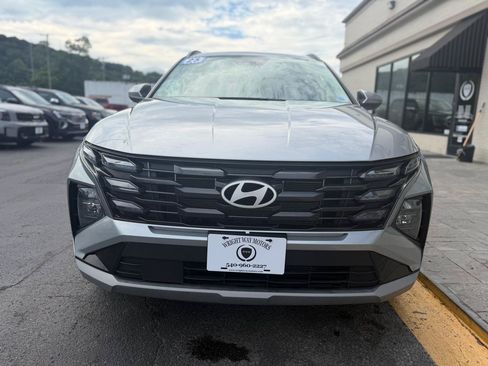 Used 2025 Hyundai Tucson SEL FWD image 7