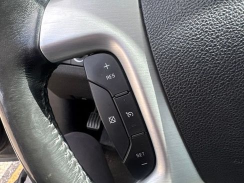 Used 2011 GMC Acadia SLE AWD/4WD image 12
