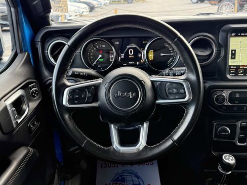 Used 2022 Jeep Wrangler Unlimited Sahara 4xe image 26