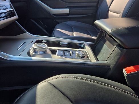 Certified 2023 Ford Explorer XLT w/ Equipment Group 202A image 22