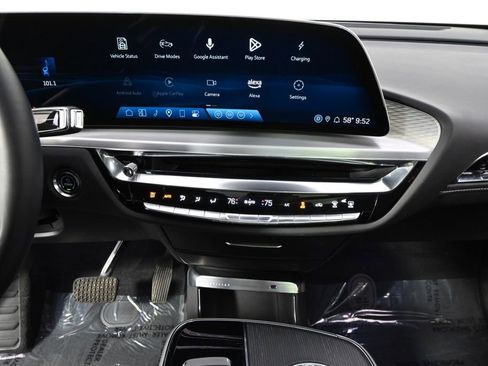 Certified 2025 Cadillac Lyriq Luxury w/ LPO, Floor Liner Package image 27