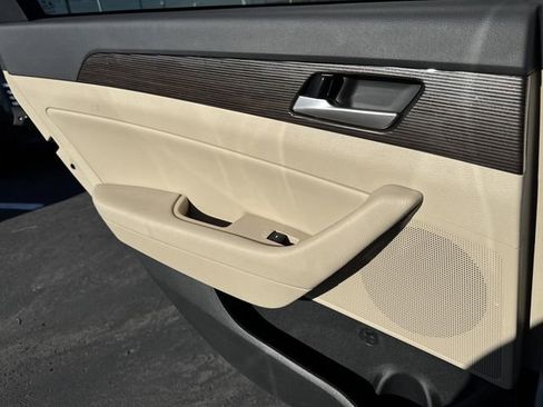 Used 2019 Hyundai Sonata Limited image 10