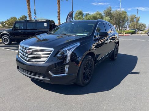 Used 2019 Cadillac XT5 Luxury image 2