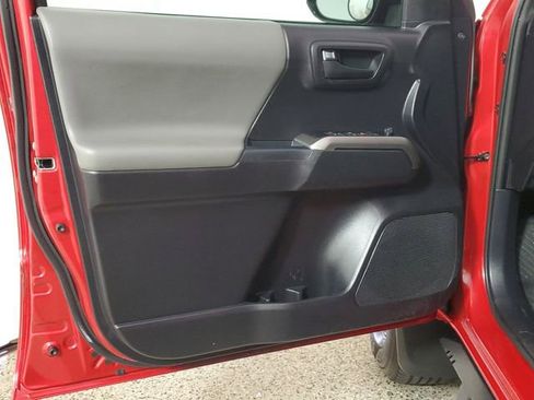 Used 2021 Toyota Tacoma SR5 image 21