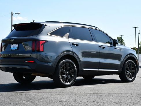 Used 2021 Kia Sorento S AWD/4WD image 7
