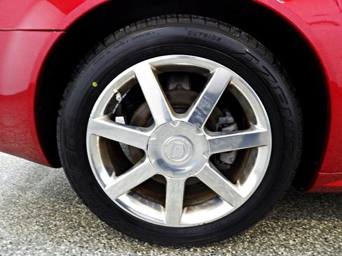 Used 2005 Cadillac XLR RWD image 23