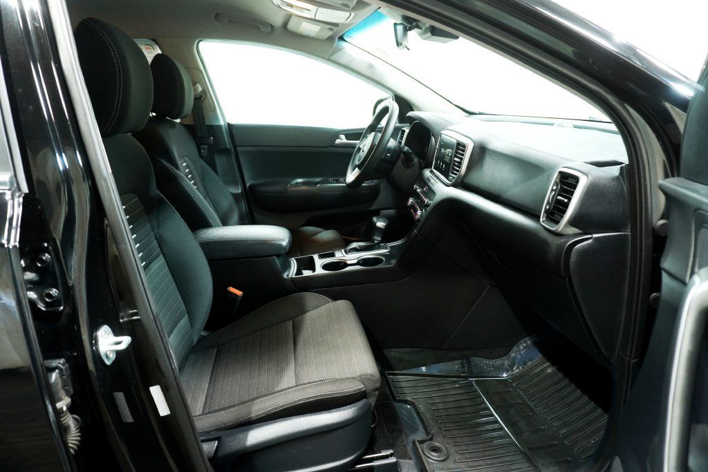 Used 2022 Kia Sportage LX w/ LX AWD Value Edition Package image 12