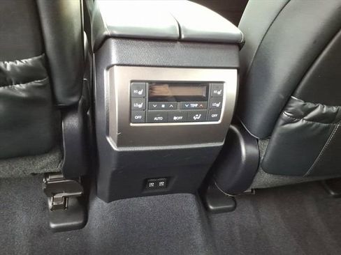 Used 2023 Lexus GX 460 Luxury w/ Sport Design Package AWD/4WD image 19
