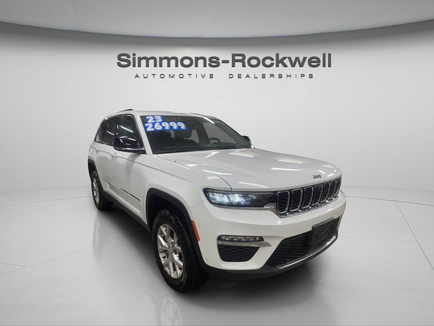 Used 2023 Jeep Grand Cherokee Limited w/ Luxury Tech Group II AWD/4WD image 7