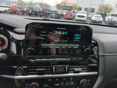 Used 2023 Nissan Pathfinder Platinum image 20