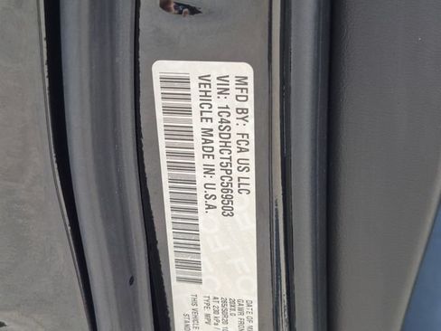 Used 2023 Dodge Durango R/T w/ Hemi Orange Plus Package RWD image 33