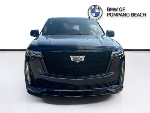 Used 2022 Cadillac Escalade ESV Sport Platinum w/ LPO, ONYX Package image 2