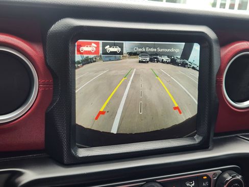 Used 2023 Jeep Wrangler Unlimited Rubicon 4xe AWD/4WD image 19