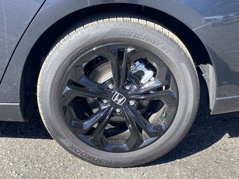 New 2025 Honda Accord SE image 30