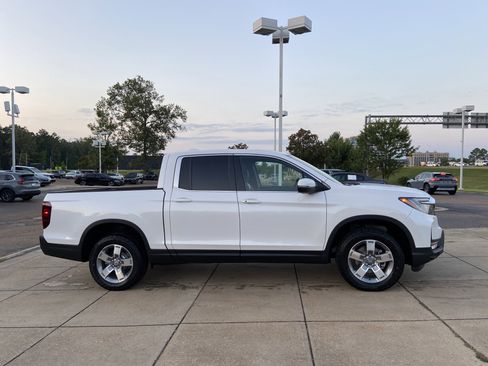 New 2026 Honda Ridgeline RTL image 12