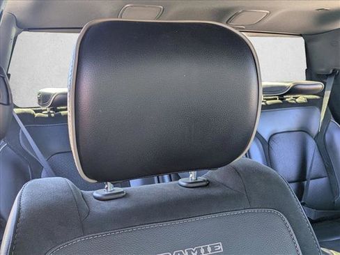 Used 2019 RAM 1500 Laramie image 15