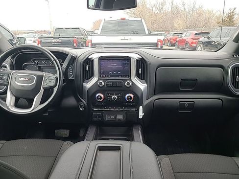 Used 2024 GMC Sierra 1500 Pro w/ Pro Value Package AWD/4WD image 2