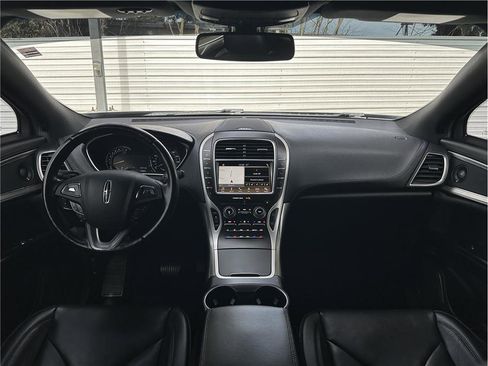 Used 2018 Lincoln MKX Reserve image 19