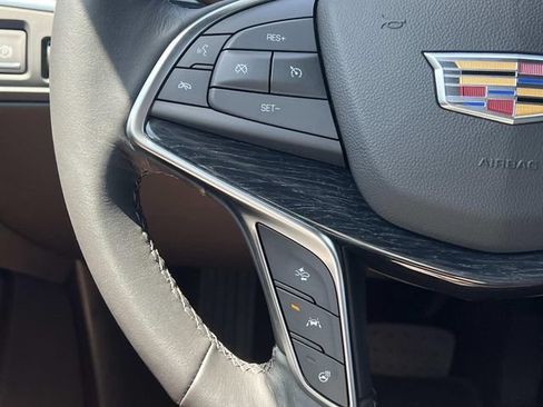 Certified 2024 Cadillac XT5 Premium Luxury AWD/4WD image 27