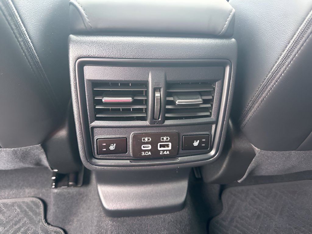 Used 2026 Subaru Outback Limited AWD/4WD image 19