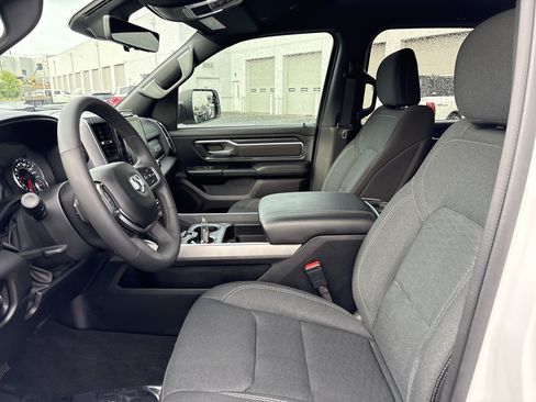 Used 2025 RAM 1500 Big Horn AWD/4WD image 17