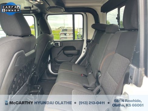 Used 2023 Jeep Gladiator Mojave w/ Trailer Tow Package image 5