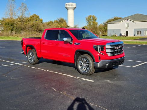 New 2026 GMC Sierra 1500 SLE image 6