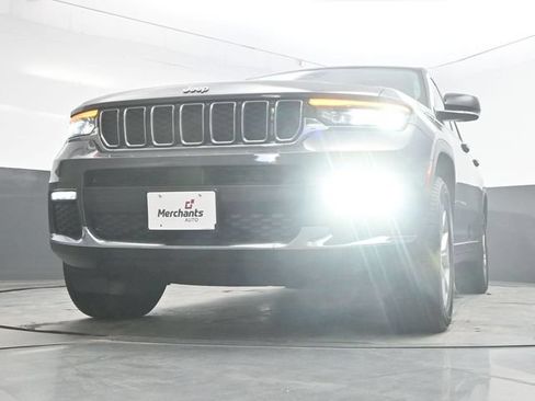 Used 2021 Jeep Grand Cherokee L Limited AWD/4WD image 40