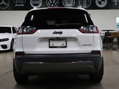 Used 2019 Jeep Cherokee Limited FWD image 4