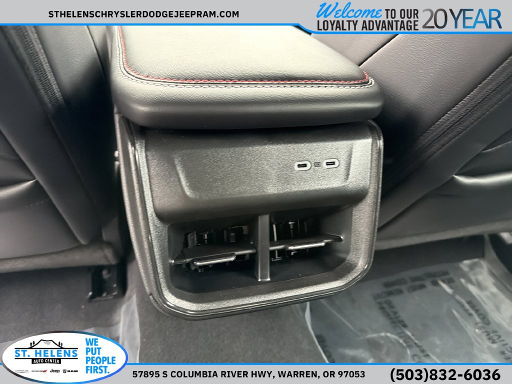 New 2026 Dodge Charger R/T w/ Driver Convenience Group AWD/4WD image 17