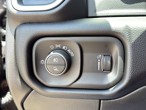 New 2025 RAM 2500 Big Horn AWD/4WD image 20