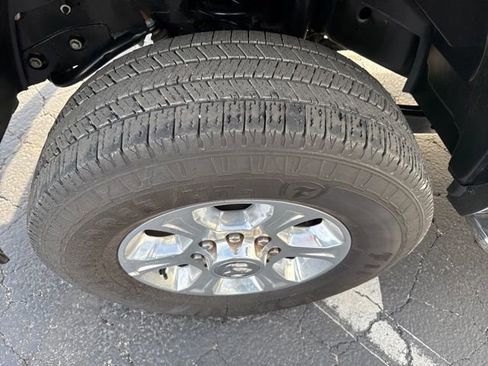 Used 2024 RAM 2500 Big Horn w/ Bed Utility Group image 8