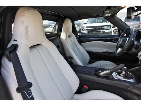 Used 2021 MAZDA MX-5 Miata RF Grand Touring RWD image 24