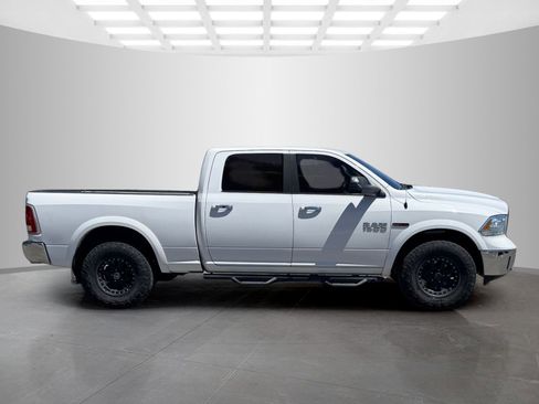 Used 2015 RAM 1500 Laramie w/ Convenience Group AWD/4WD image 4
