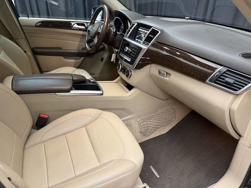 Used 2013 Mercedes-Benz ML 350 ML 350 4MATIC AWD 4dr SUV image 25