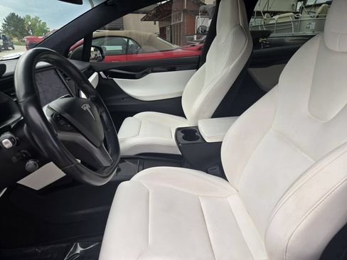 Used 2019 Tesla Model X 100D AWD/4WD image 16