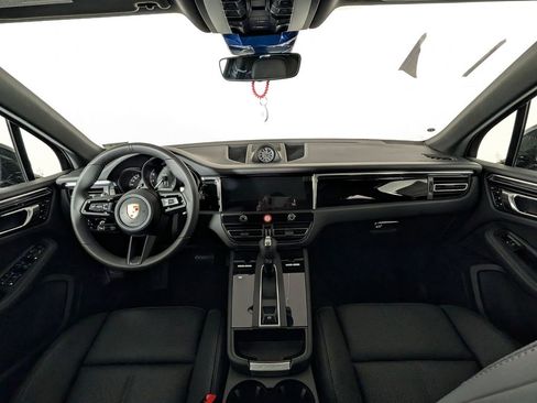 New 2026 Porsche Macan image 20