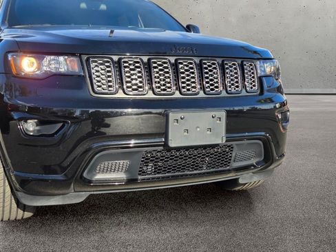 Used 2021 Jeep Grand Cherokee Laredo X RWD image 8