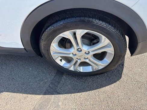 Used 2017 Chevrolet Bolt LT image 44