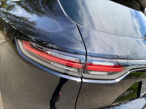 Used 2019 Porsche Cayenne AWD/4WD image 26