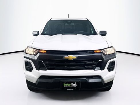 Used 2024 Chevrolet Colorado LT w/ LT Convenience Package image 2