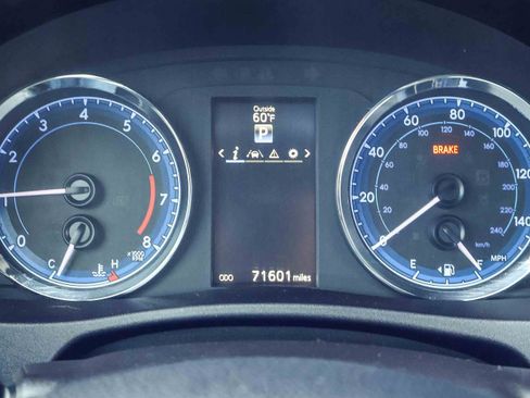 Used 2017 Toyota Corolla SE image 10