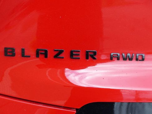 Used 2020 Chevrolet Blazer RS AWD/4WD image 16