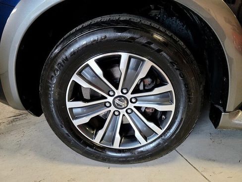Used 2020 Nissan Armada SL w/ Premium Package image 15