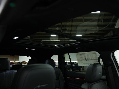 New 2026 Buick Enclave Avenir w/ Super Cruise Package image 18