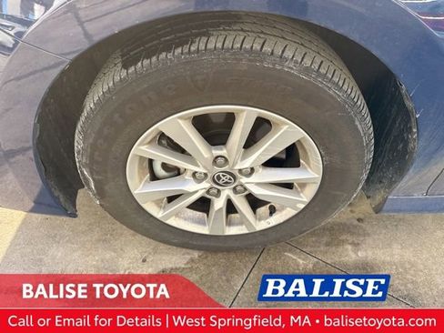 Used 2025 Toyota Camry LE w/ Convenience Package image 11