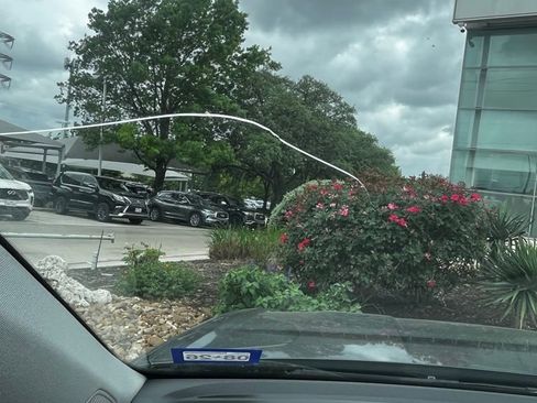 Used 2022 Volkswagen Taos SE image 17