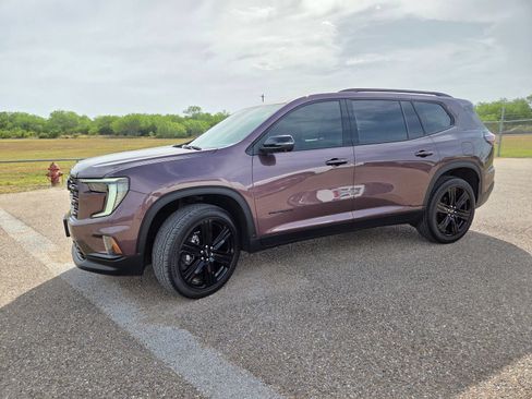 Used 2026 GMC Acadia Elevation w/ Black Edition FWD image 3